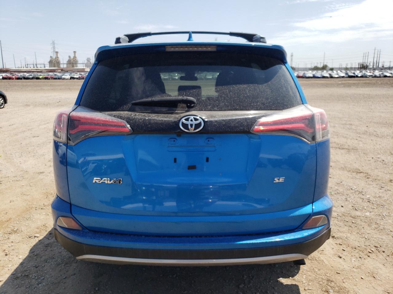 JTMNFREV5HJ145103 2017 Toyota Rav4 Se