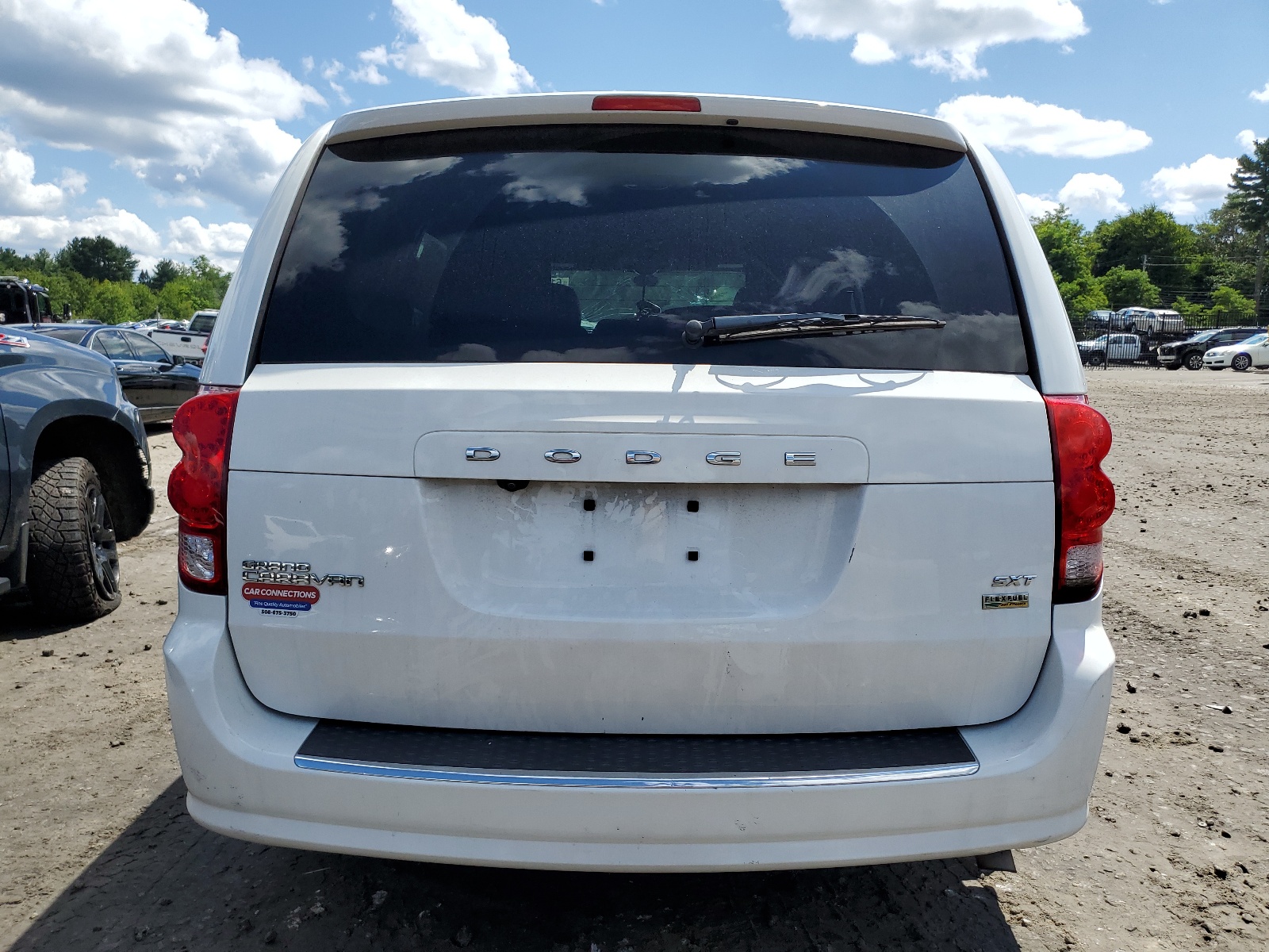 2C4RDGCG2JR302331 2018 Dodge Grand Caravan Sxt