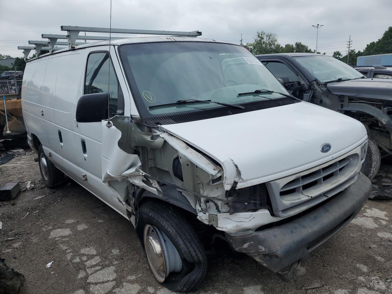 2000 Ford Econoline E250 Van VIN: 1FTNE24L6YHB10233 Lot: 62657373