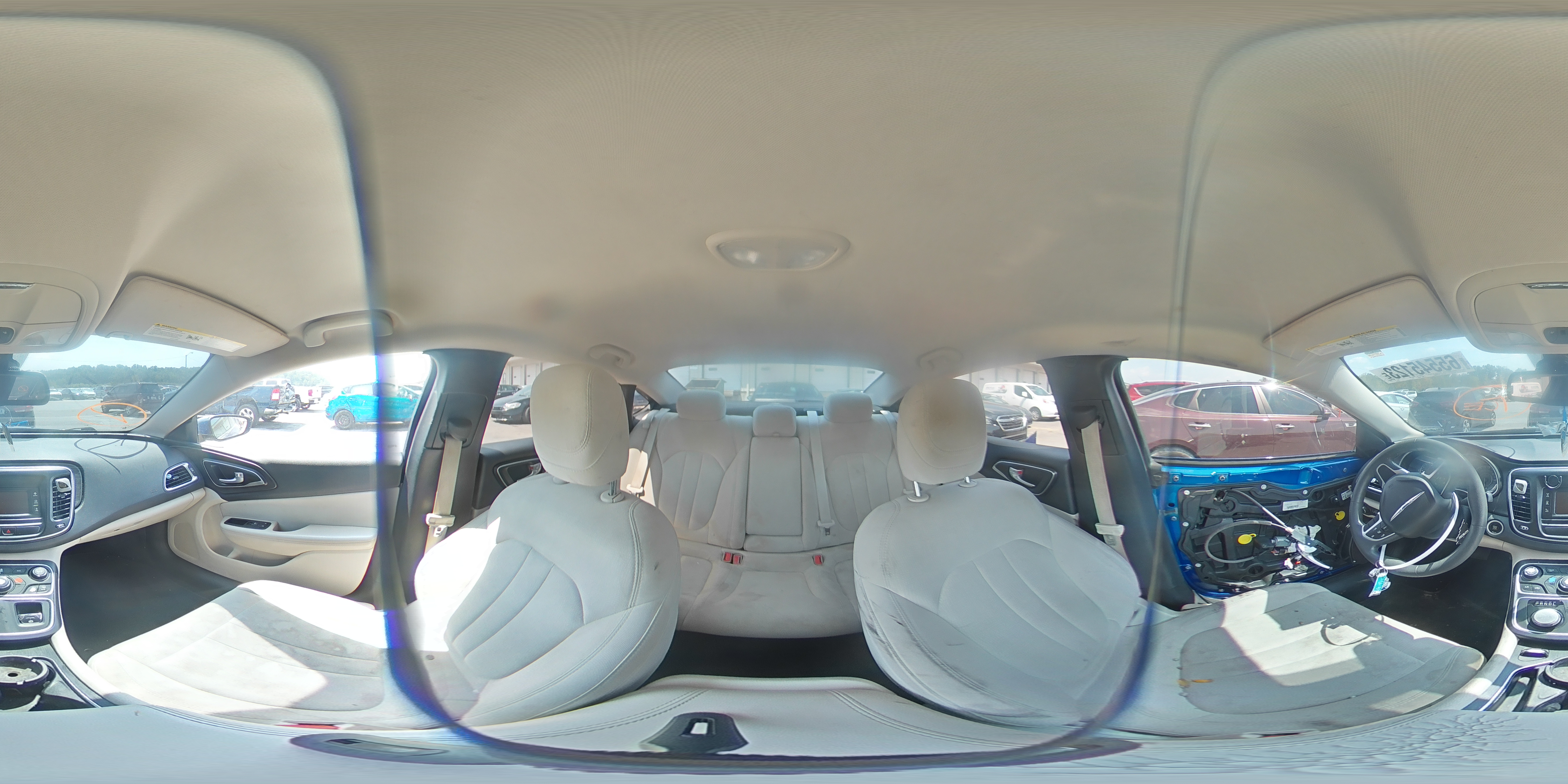 2015 Chrysler 200 - Image 12