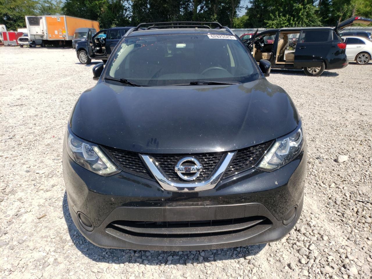 JN1BJ1CRXJW205607 2018 Nissan Rogue Sport S