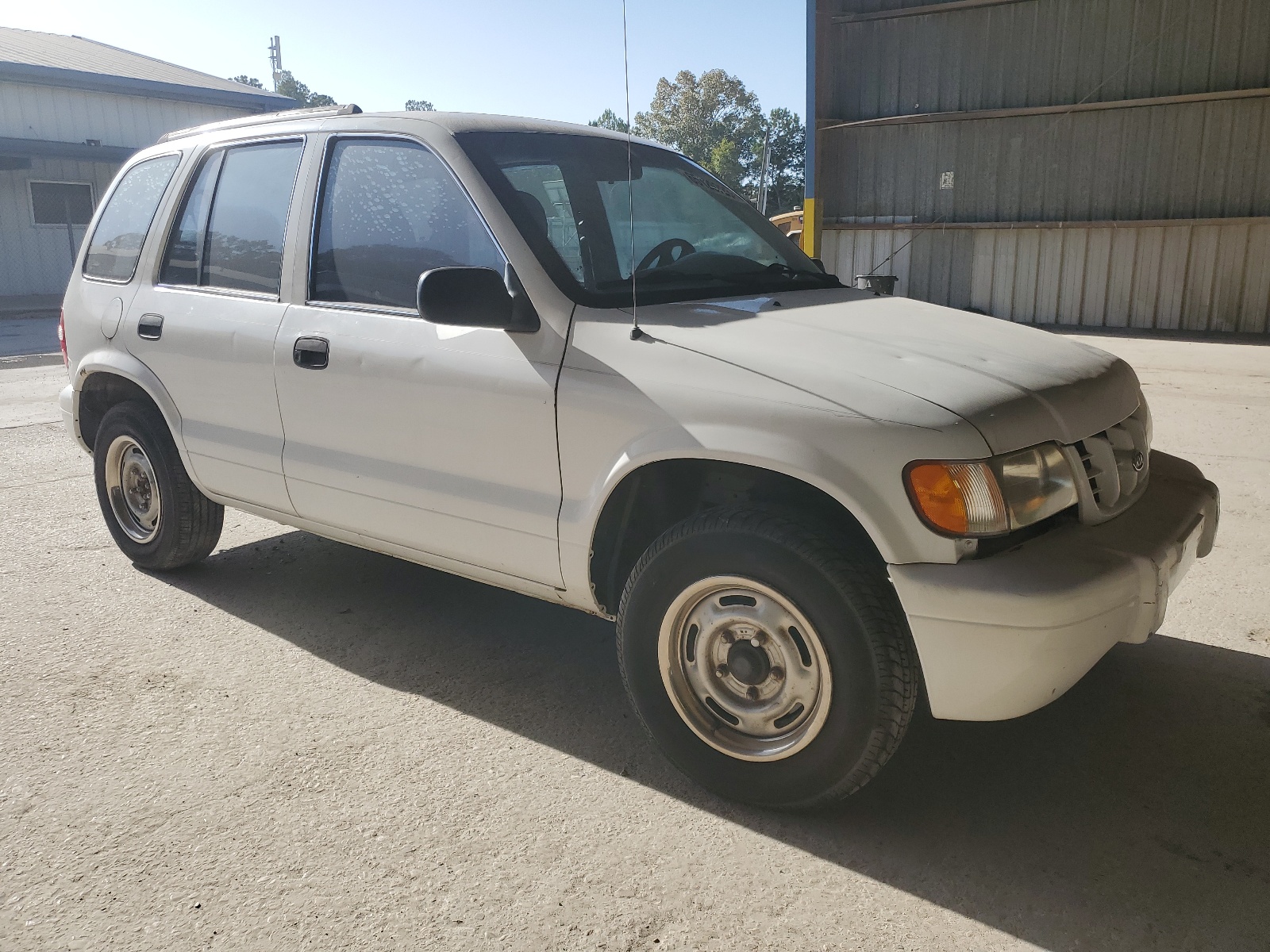 KNDJB723715697153 2001 Kia Sportage