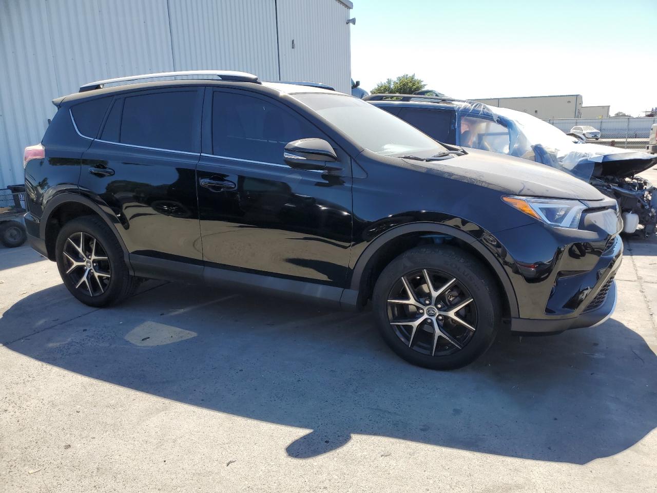 2T3NFREV4GW309716 2016 Toyota Rav4 Se