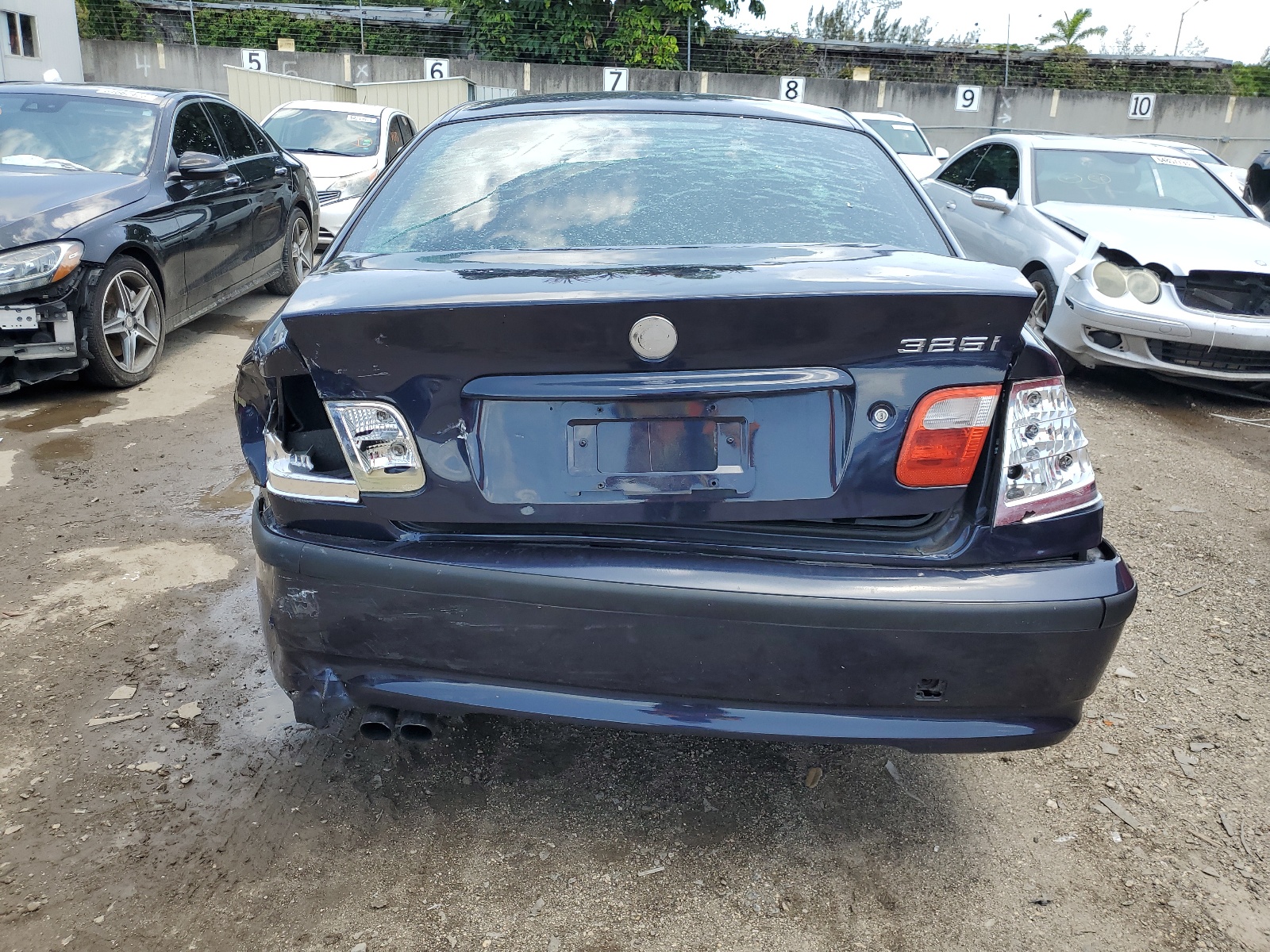 WBAEV33424KR33414 2004 BMW 325 I