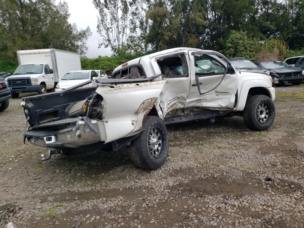 2014 Toyota Tacoma - Image 3