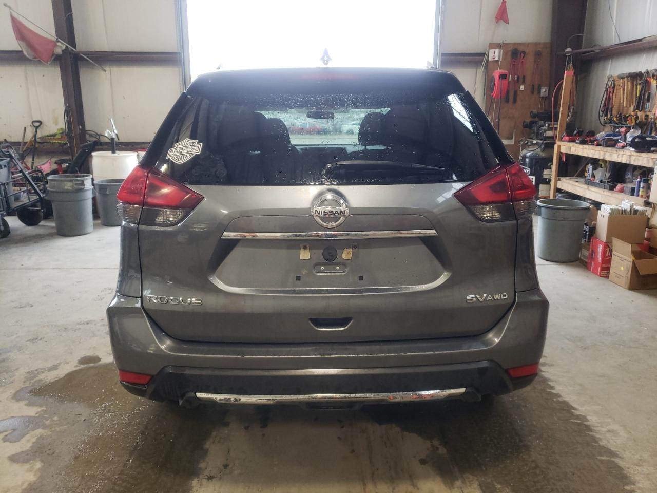 2018 Nissan Rogue S VIN: 5N1AT2MV6JC768137 Lot: 64427903