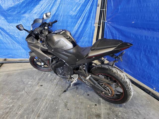 2016 YAMAHA YZFR3   