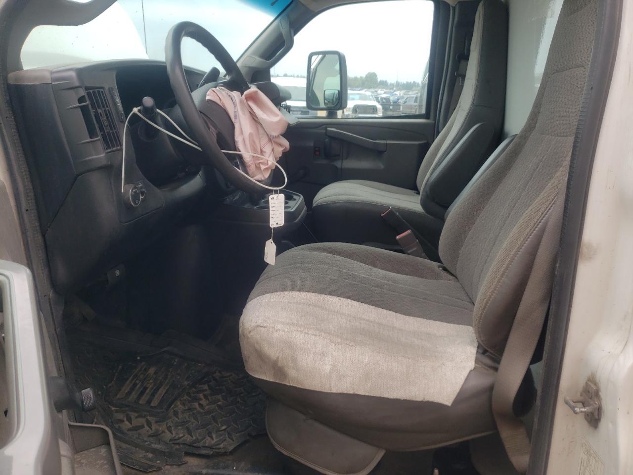 2016 GMC Savana Cutaway G3500 VIN: 1GD37TCGXG1230373 Lot: 62732813
