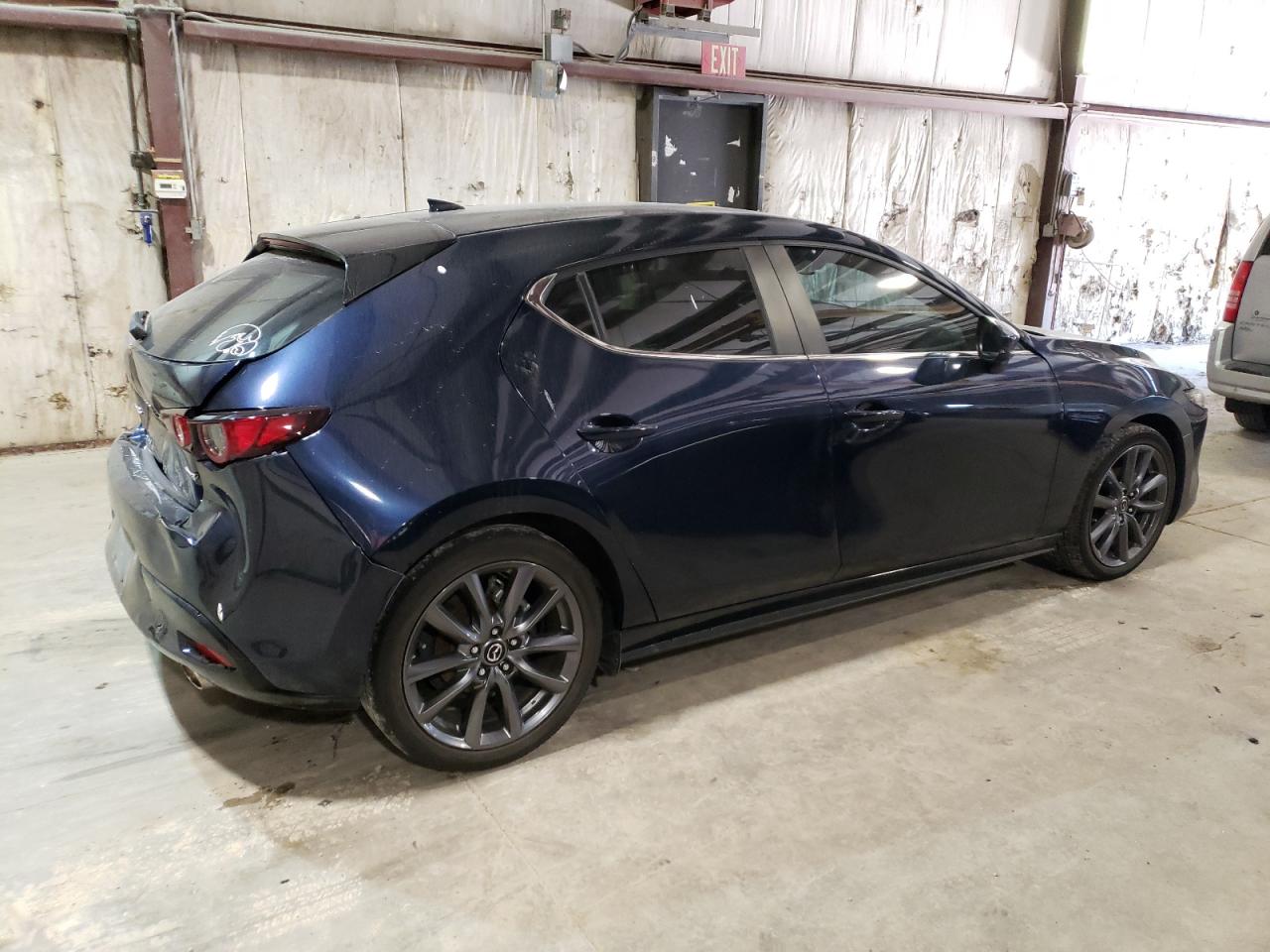 2019 Mazda 3 Preferred VIN: JM1BPAMM8K1141211 Lot: 63483903