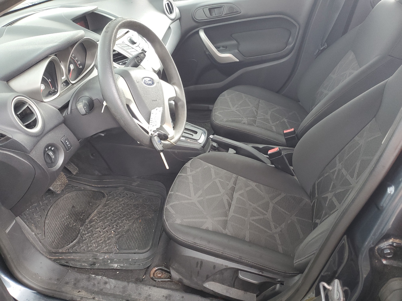 3FADP4BJ1BM153096 2011 Ford Fiesta Se