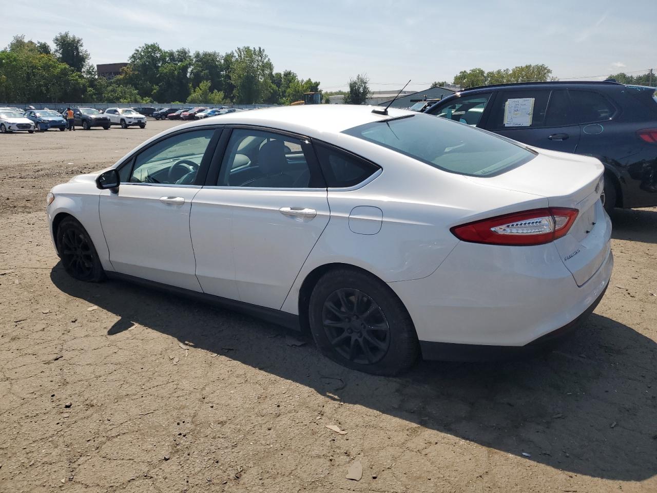 2016 Ford Fusion - Image 2