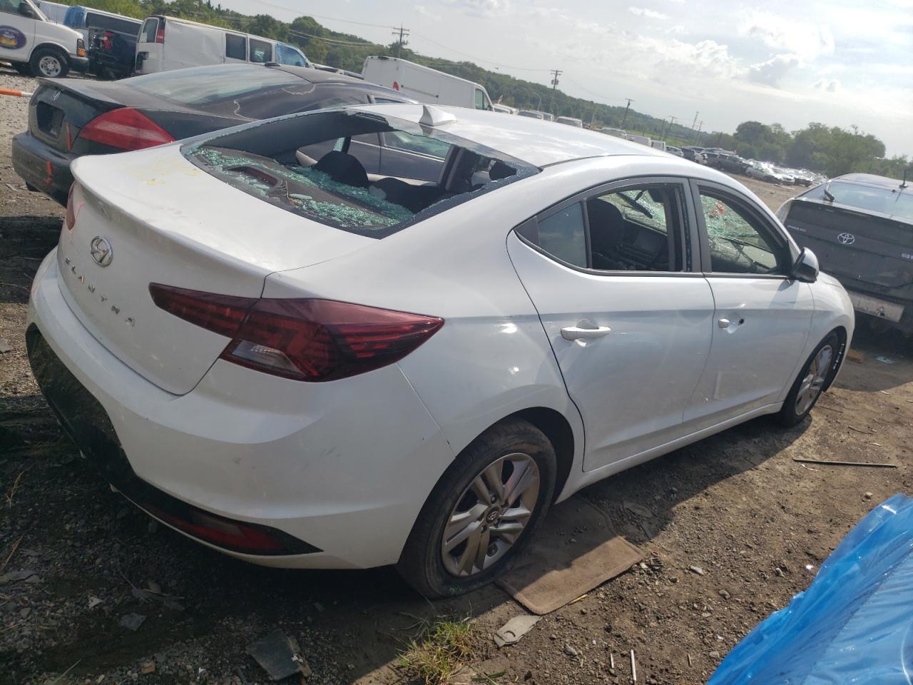 5NPD84LFXKH420520 2019 Hyundai Elantra Sel