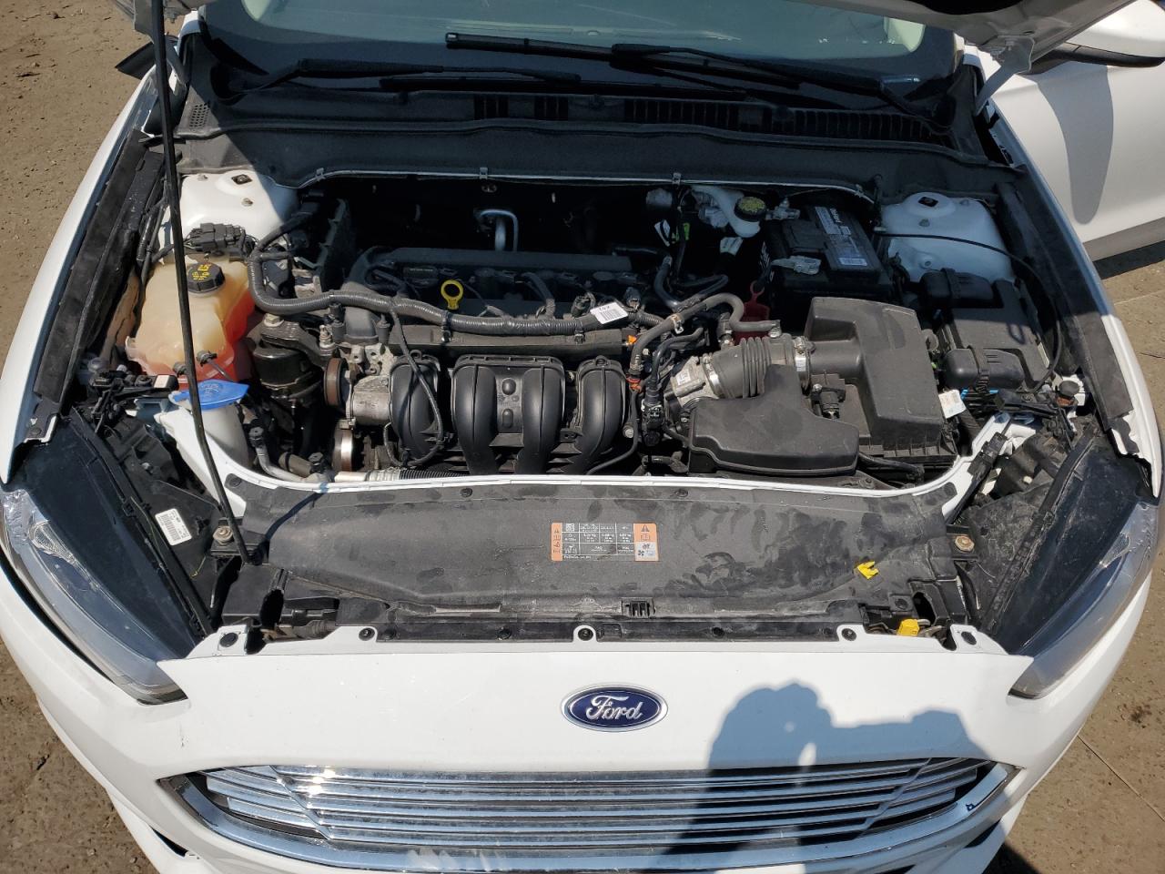 2016 Ford Fusion - Image 12