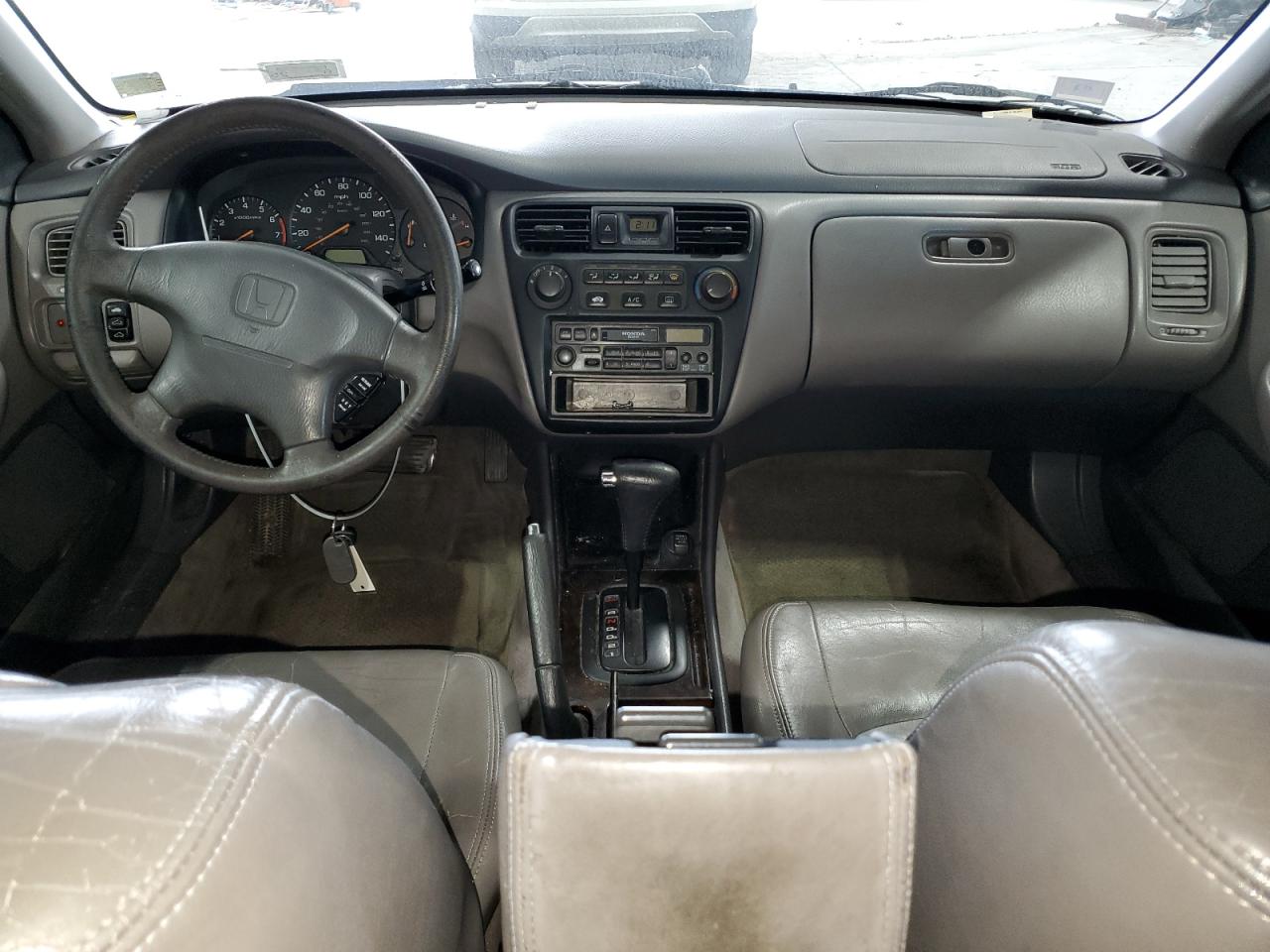 2000 Honda Accord Ex VIN: 1HGCG6684YA111022 Lot: 64910813