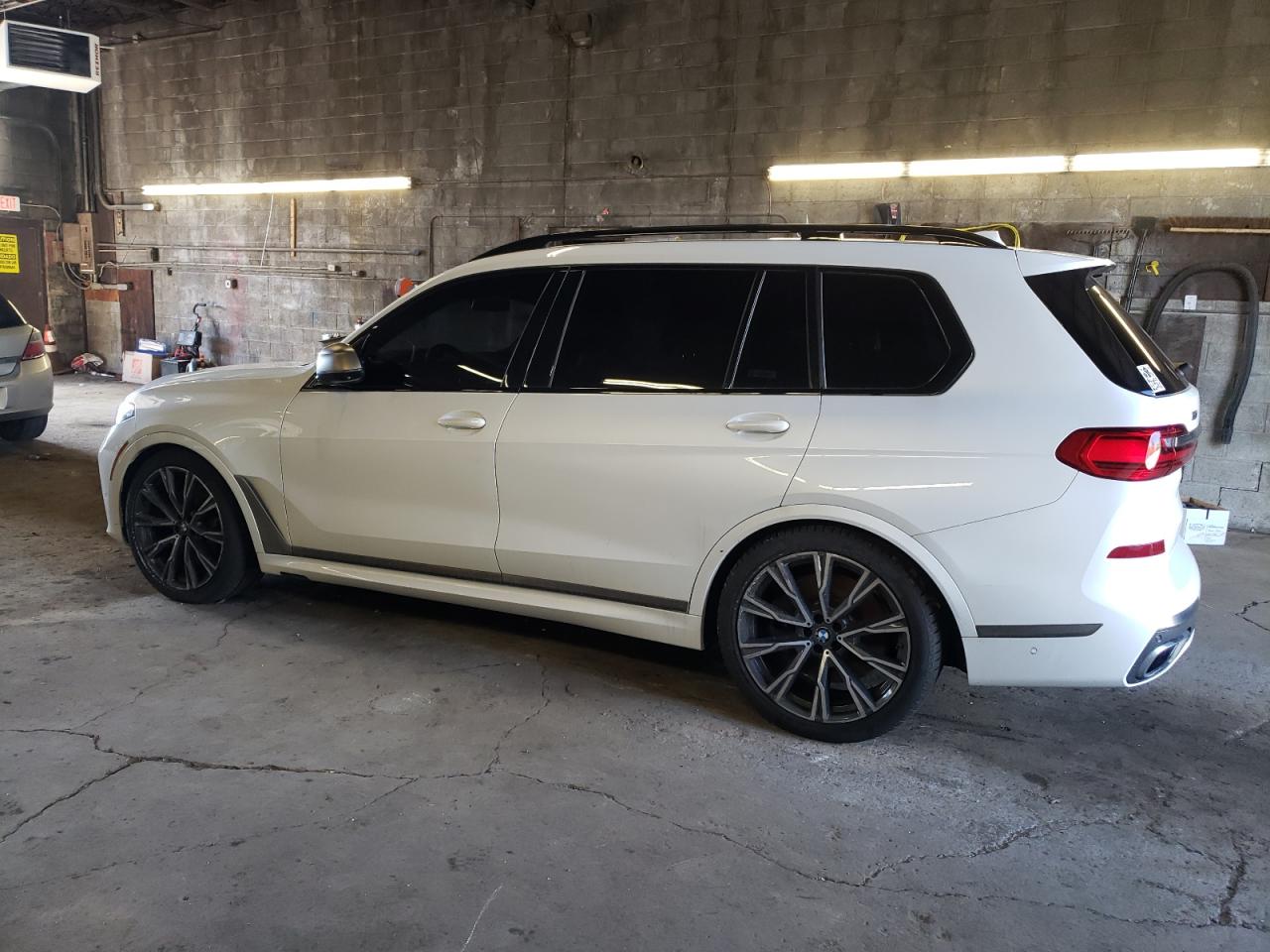 2020 BMW X7 M50I VIN: 5UXCX6C04L9B51805 Lot: 63685763