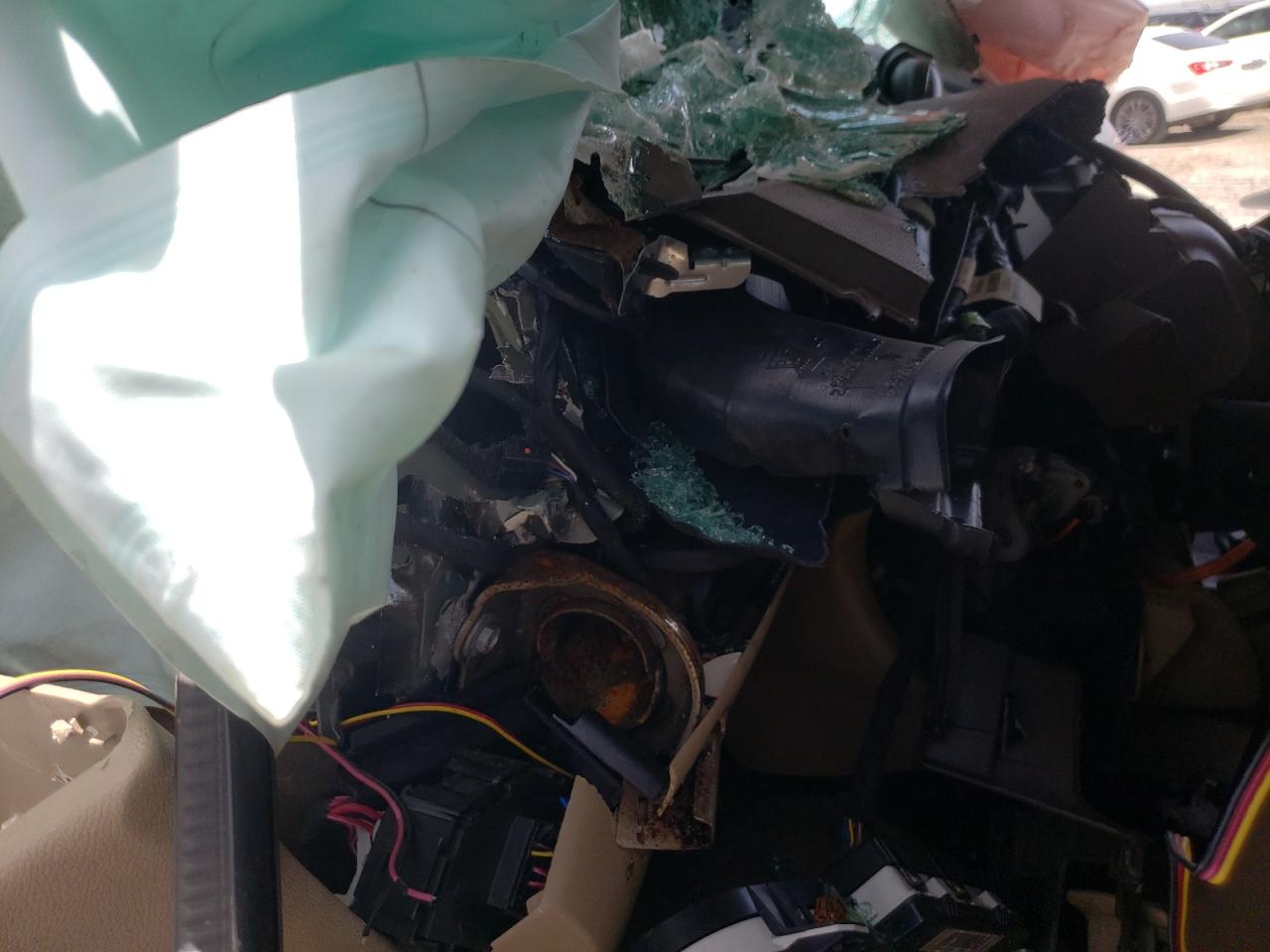 2012 GMC Yukon Slt VIN: 1GKS1CE05CR237958 Lot: 64252373