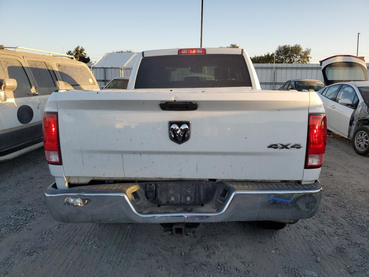 1C6RR7SM9KS699374 2019 Ram 1500 Classic Tradesman