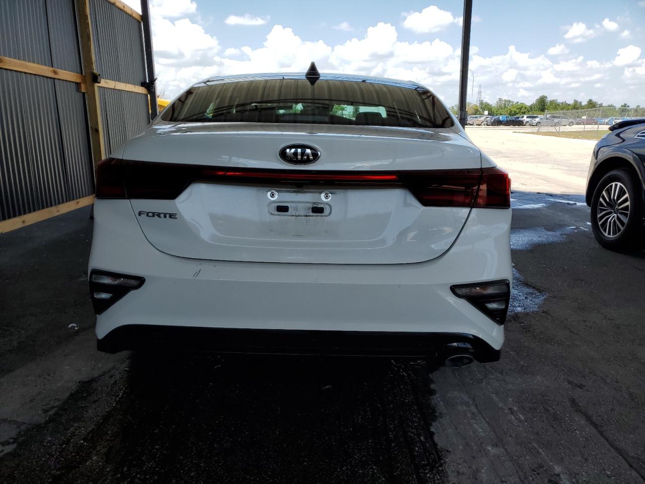 2021 Kia Forte - Image 6