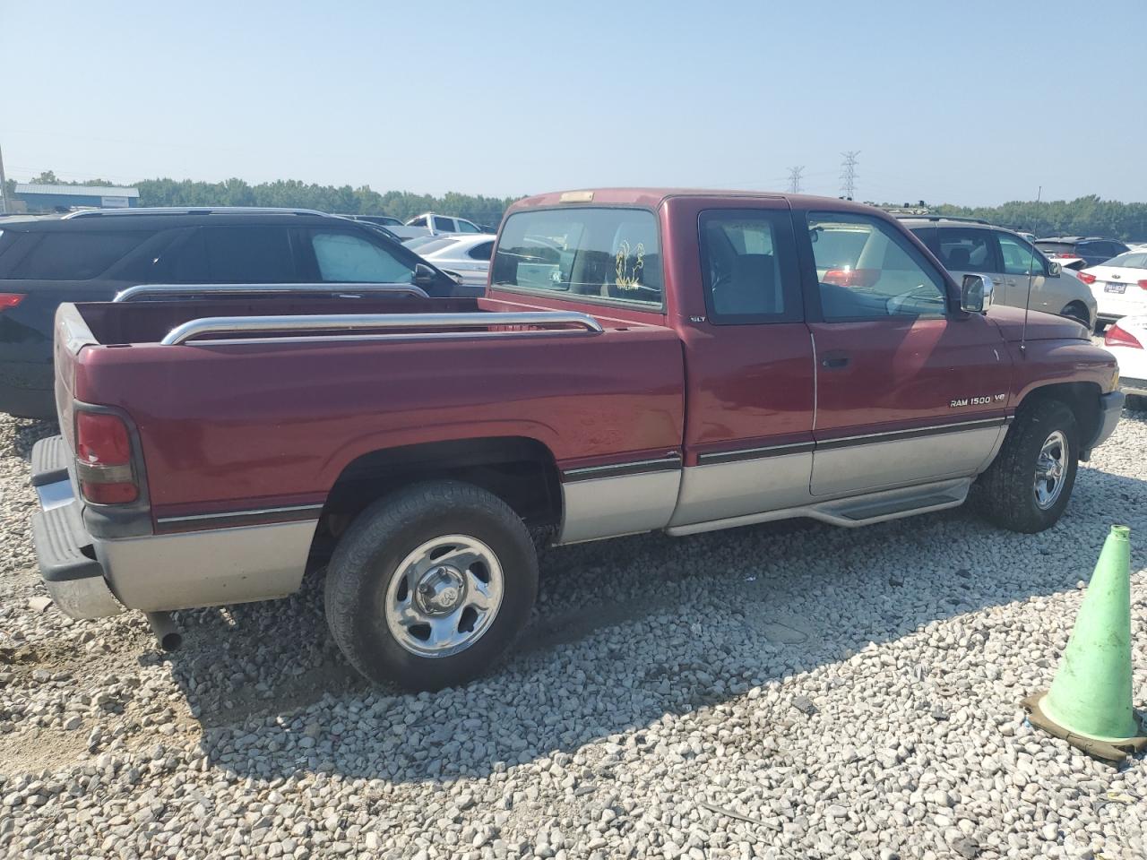 1996 Dodge Ram 1500 VIN: 3B7HC13Y2TG111733 Lot: 64797443