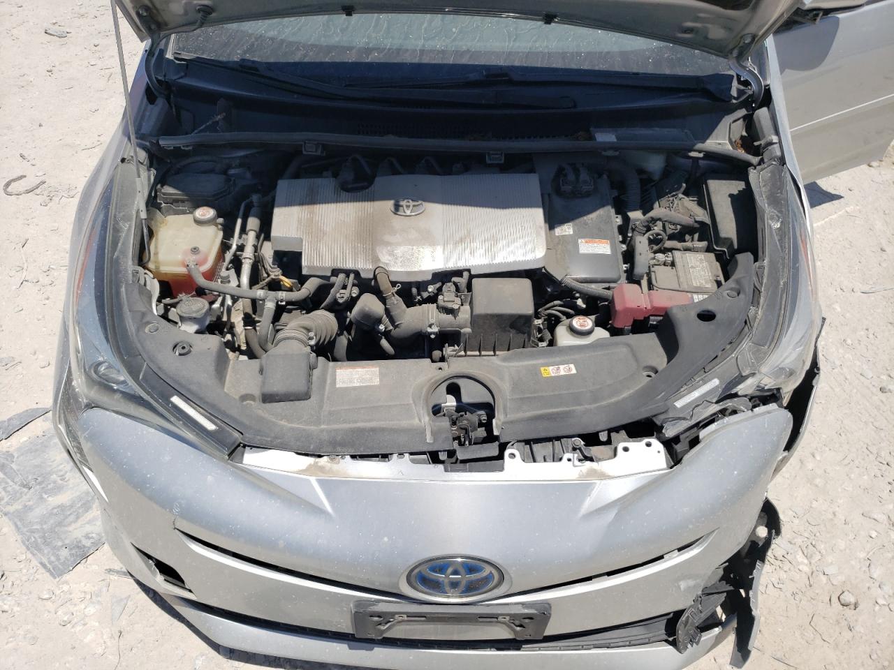 JTDKBRFU1J3083696 2018 Toyota Prius