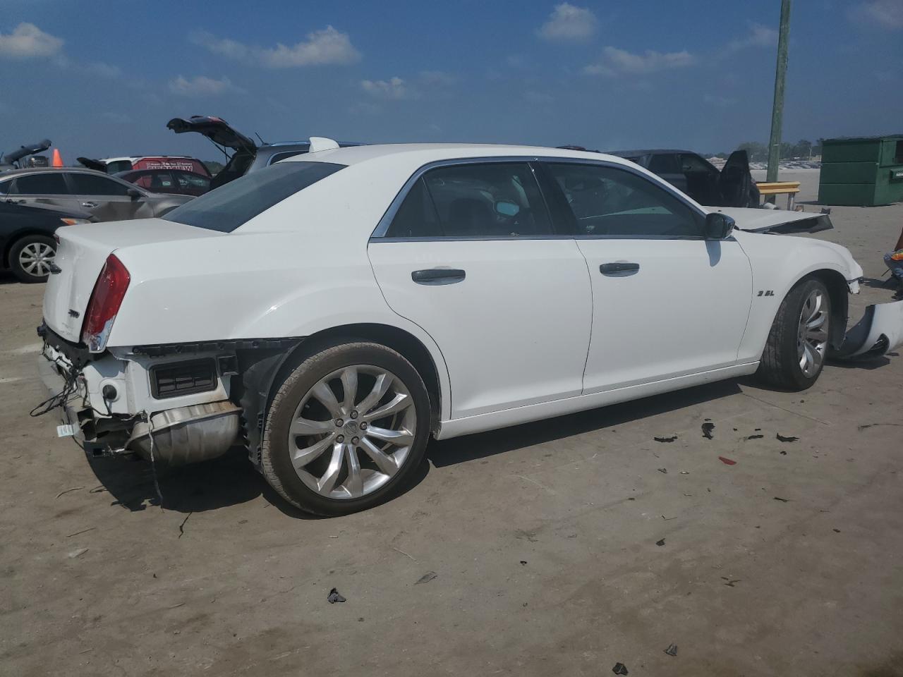 2019 Chrysler 300 Limited VIN: 2C3CCAEG4KH689351 Lot: 59331523