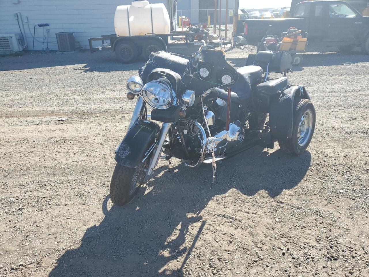 2009 Harley-Davidson Flstn black roadster_bike gas 1HD1JD5119Y034102 photo #3