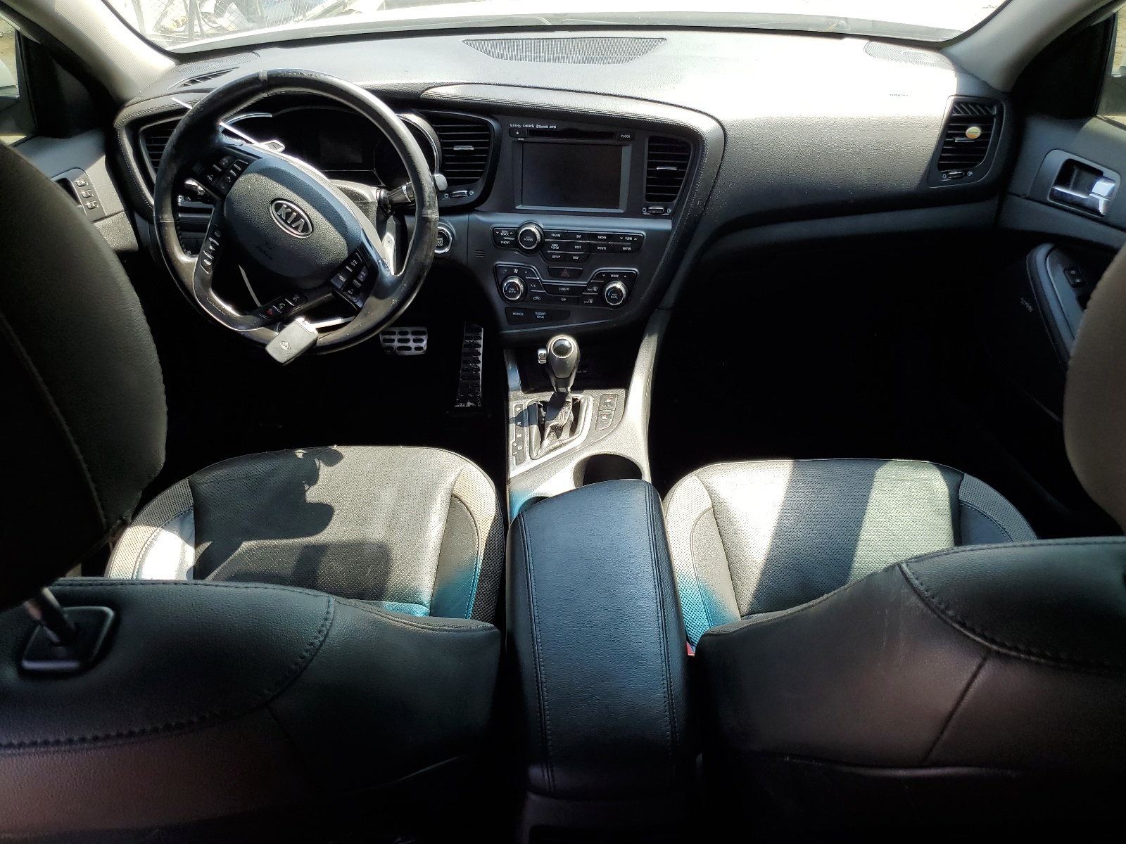 5XXGR4A60CG049295 2012 Kia Optima Sx