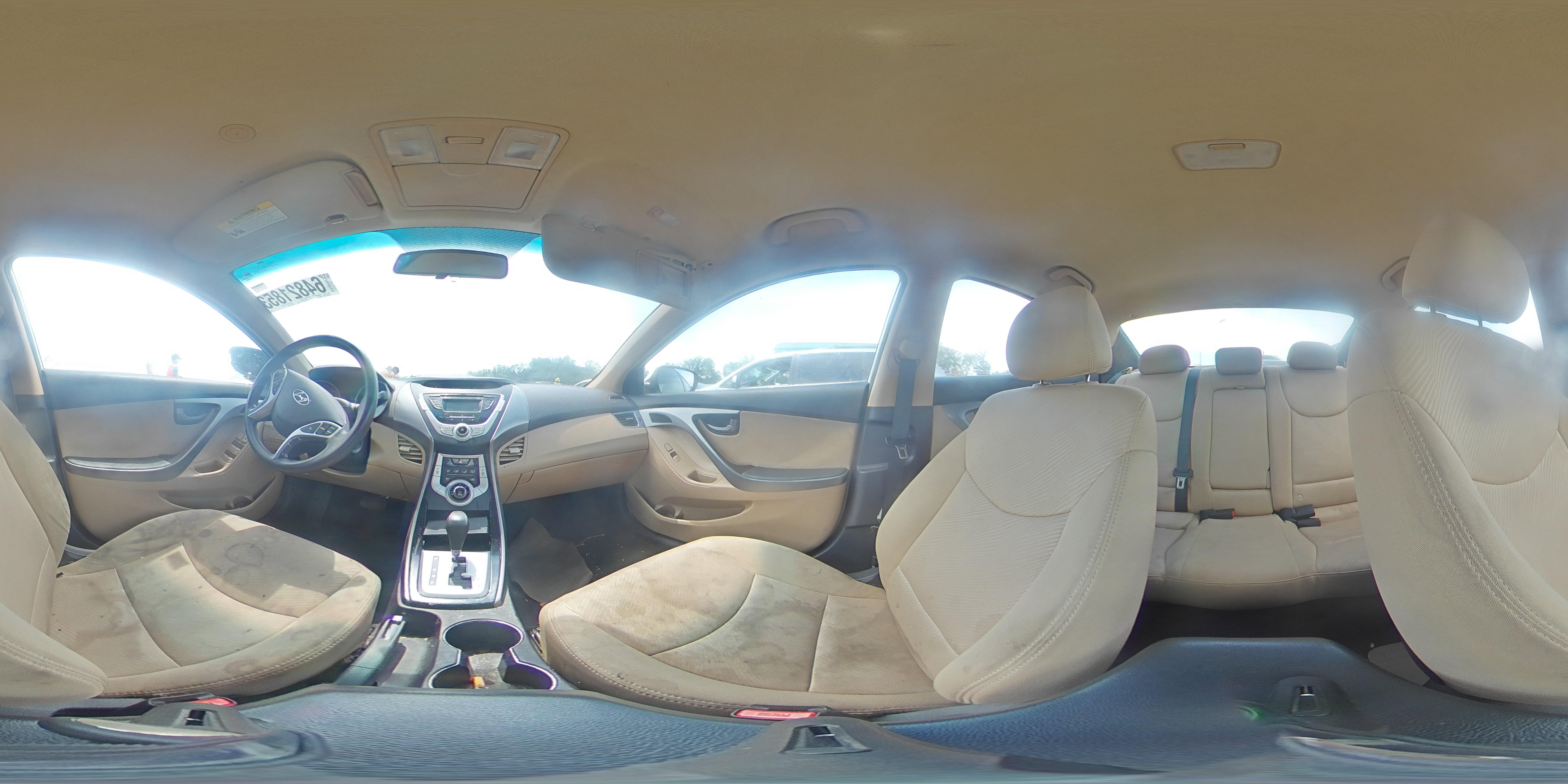 2011 Hyundai Elantra - Image 13
