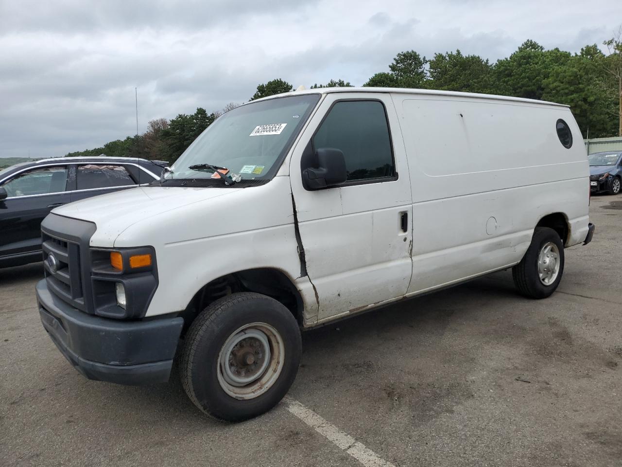 Brookhaven, NY에서 판매 중인 2011 Ford Econoline E150 Van - Vandalism