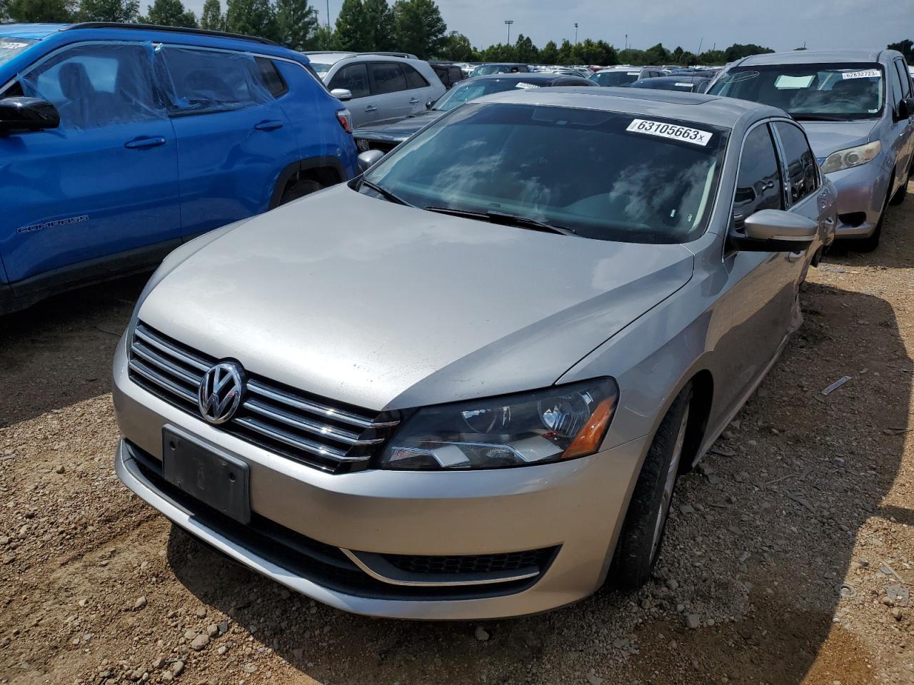 1VWBP7A31EC002588 2014 Volkswagen Passat Se