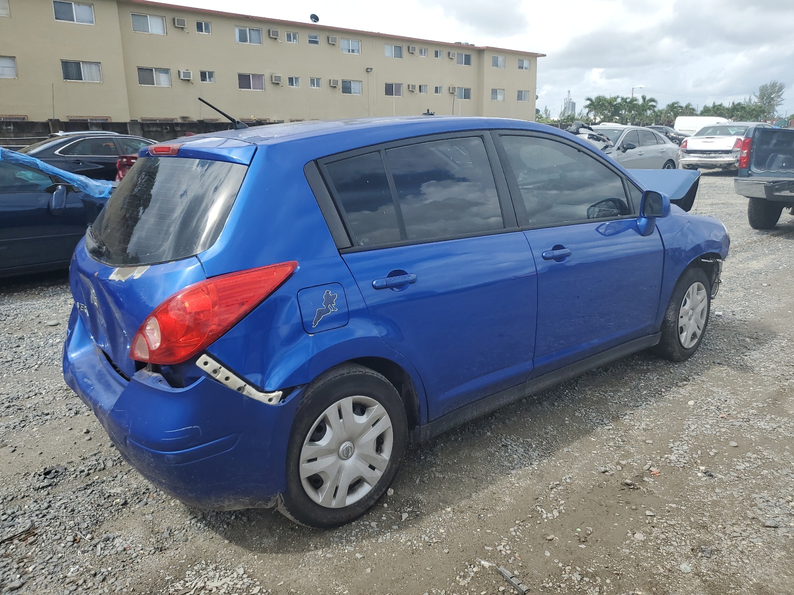 3N1BC1CPXBL416337 2011 Nissan Versa S