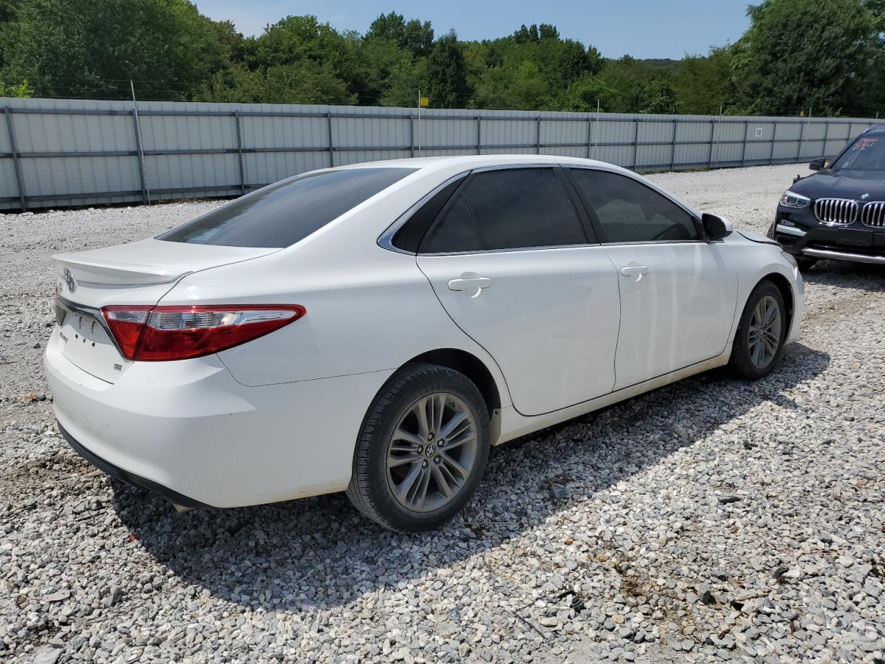 2017 Toyota Camry Le VIN: 4T1BF1FK5HU702692 Lot: 63816383