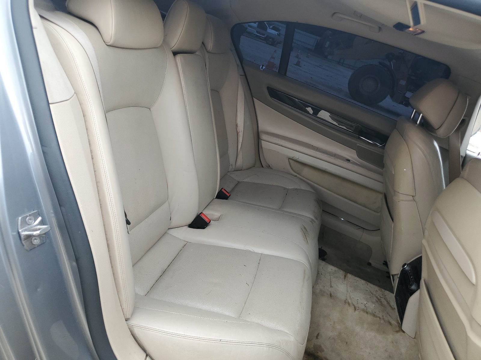 WBAYF4C56DDE23552 2013 BMW 740 Lxi