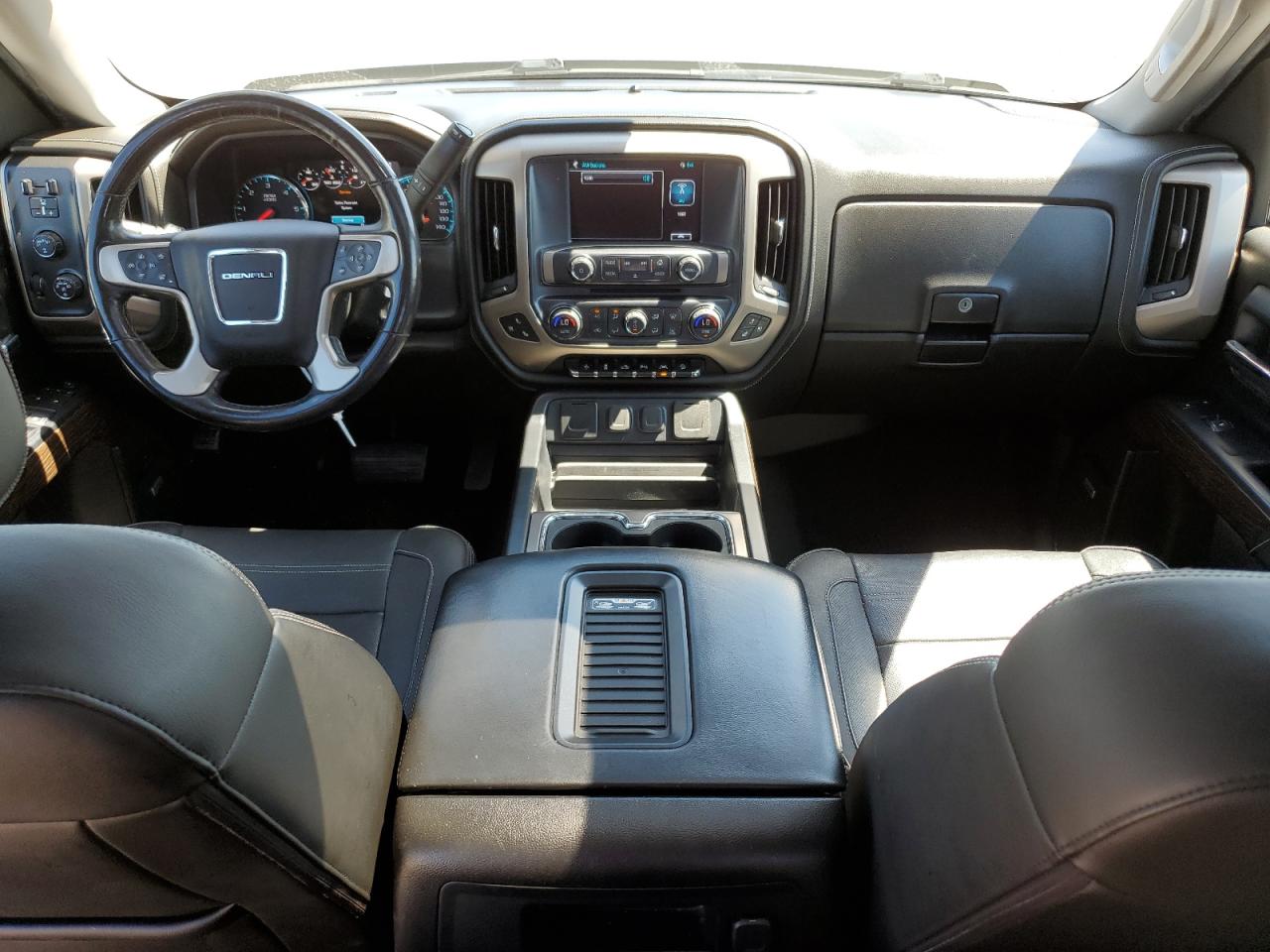 2018 GMC Sierra K1500 Denali VIN: 3GTU2PEJ3JG268463 Lot: 63414503