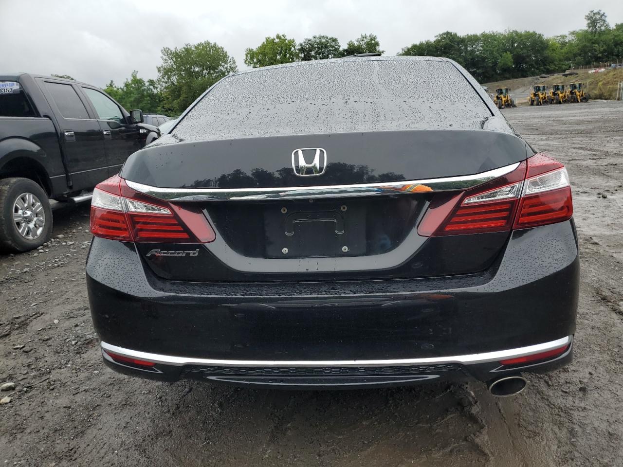 2017 Honda Accord Lx VIN: 1HGCR2F39HA258704 Lot: 63880433