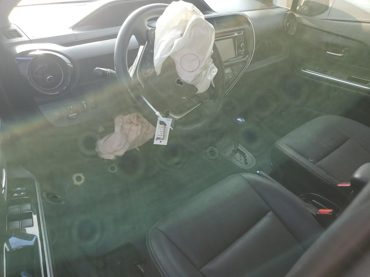 2018 Toyota Prius C VIN: JTDKDTB33J1599574 Lot: 71698025