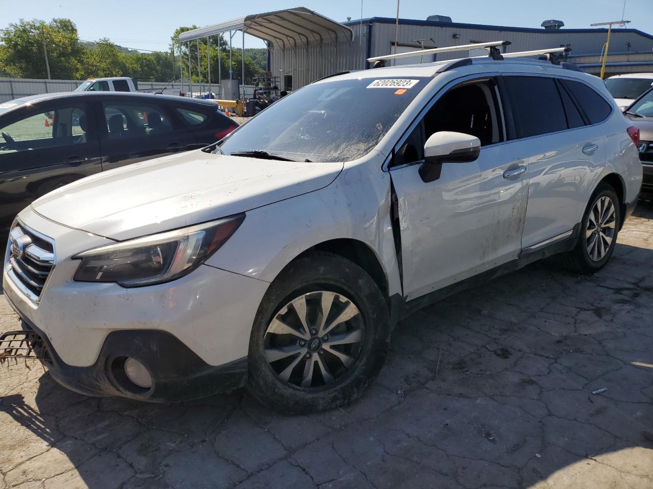 2019 Subaru Outback Touring VIN: 4S4BSATC2K3335241 Lot: 62026923