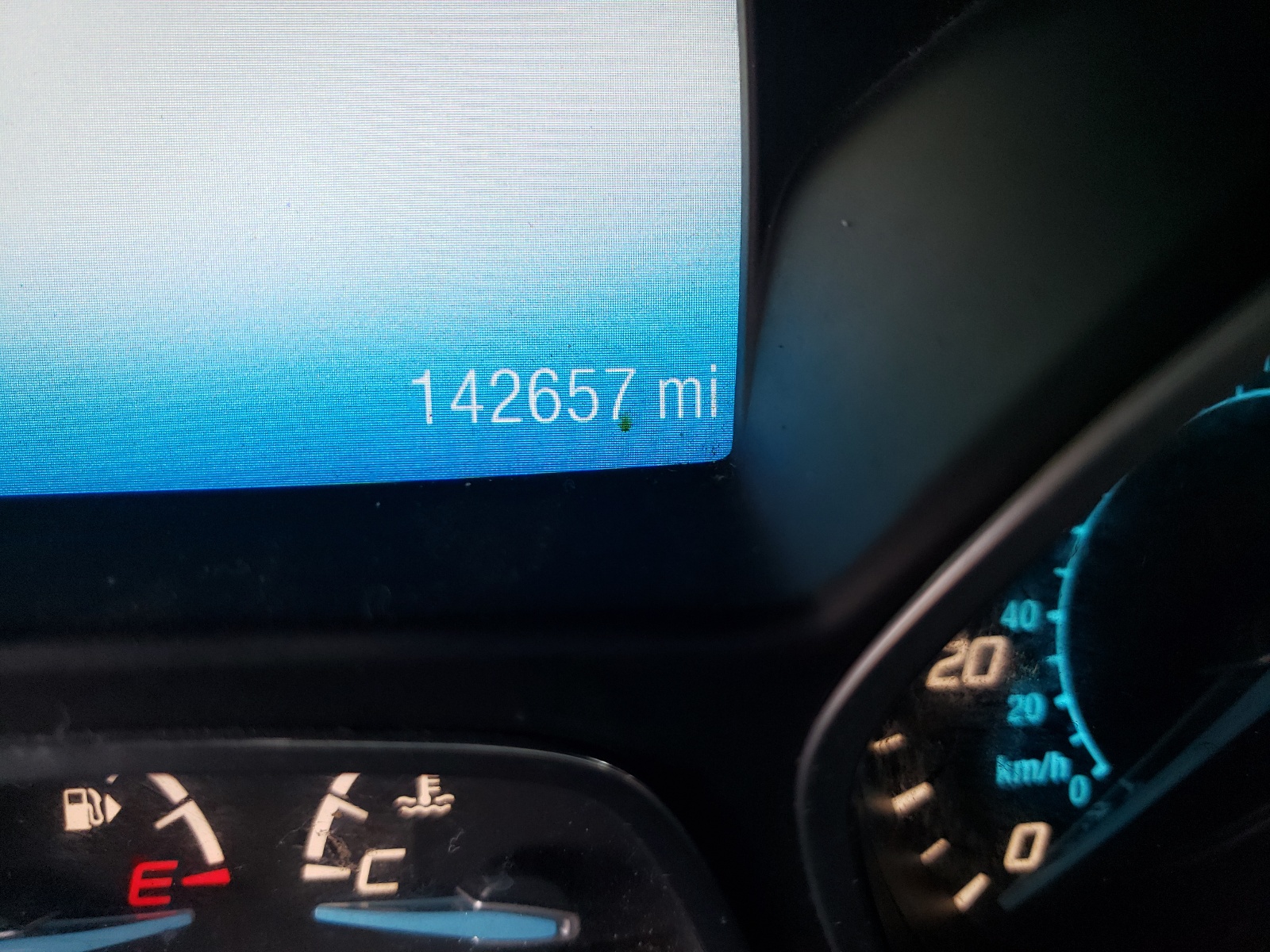 1FMCU0J91EUB68787 2014 Ford Escape Titanium