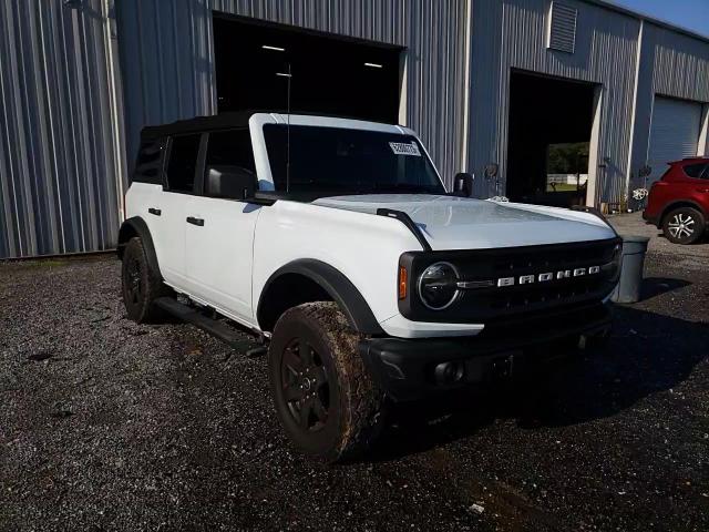 2022 Ford Bronco Base VIN: 1FMEE5DP2NLA84951 Lot: 62800773