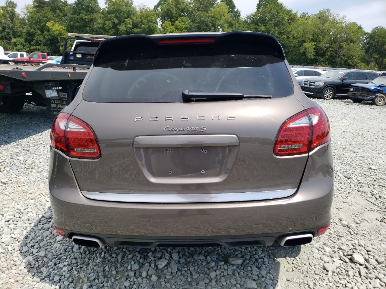 2011 Porsche Cayenne S VIN: WP1AB2A20BLA55770 Lot: 64952273