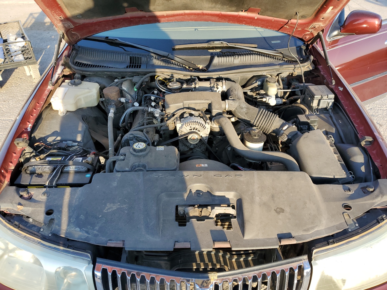 1LNHM82W61Y739282 2001 Lincoln Town Car Signature