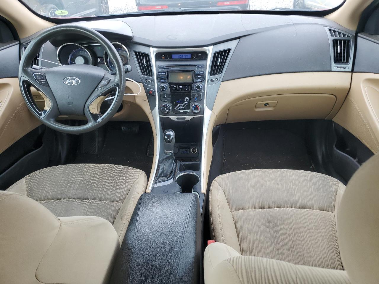 2012 Hyundai Sonata - Image 8