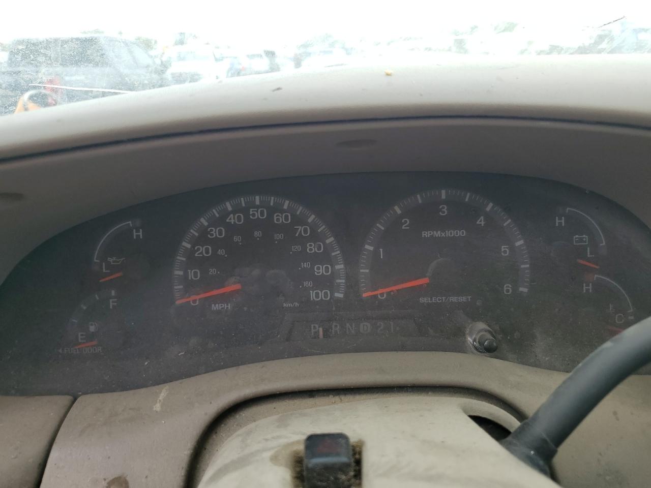 2000 Ford Expedition Eddie Bauer VIN: 1FMPU18L51LA47267 Lot: 62340763