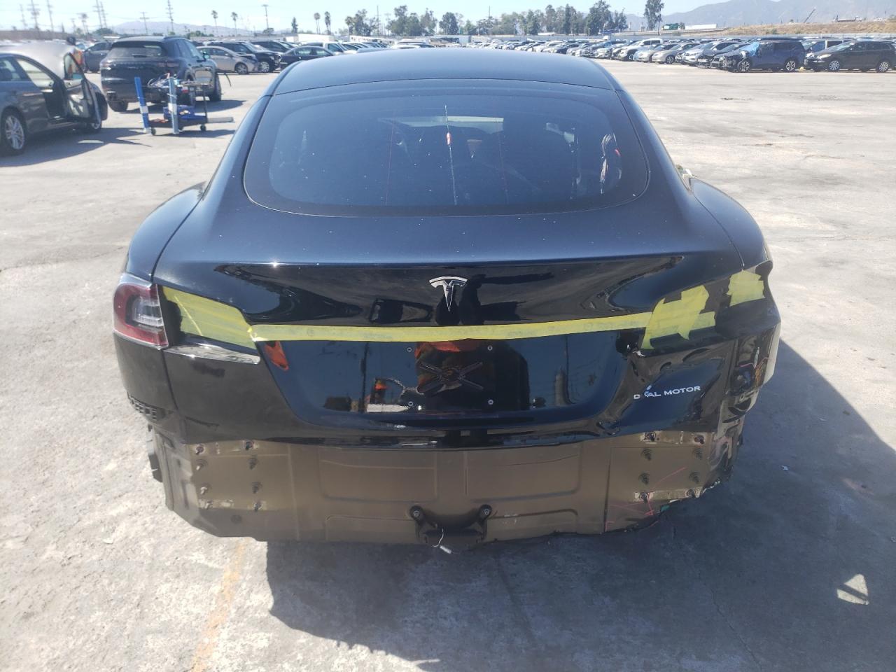 5YJSA1E29LF415944 2020 Tesla Model S