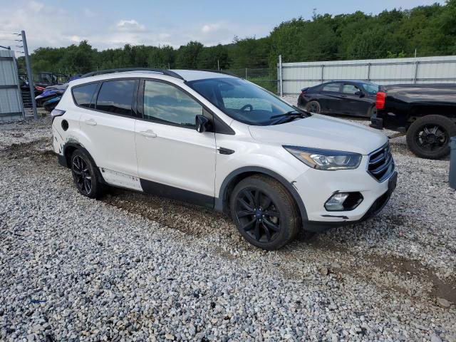  FORD ESCAPE 2018 Biały