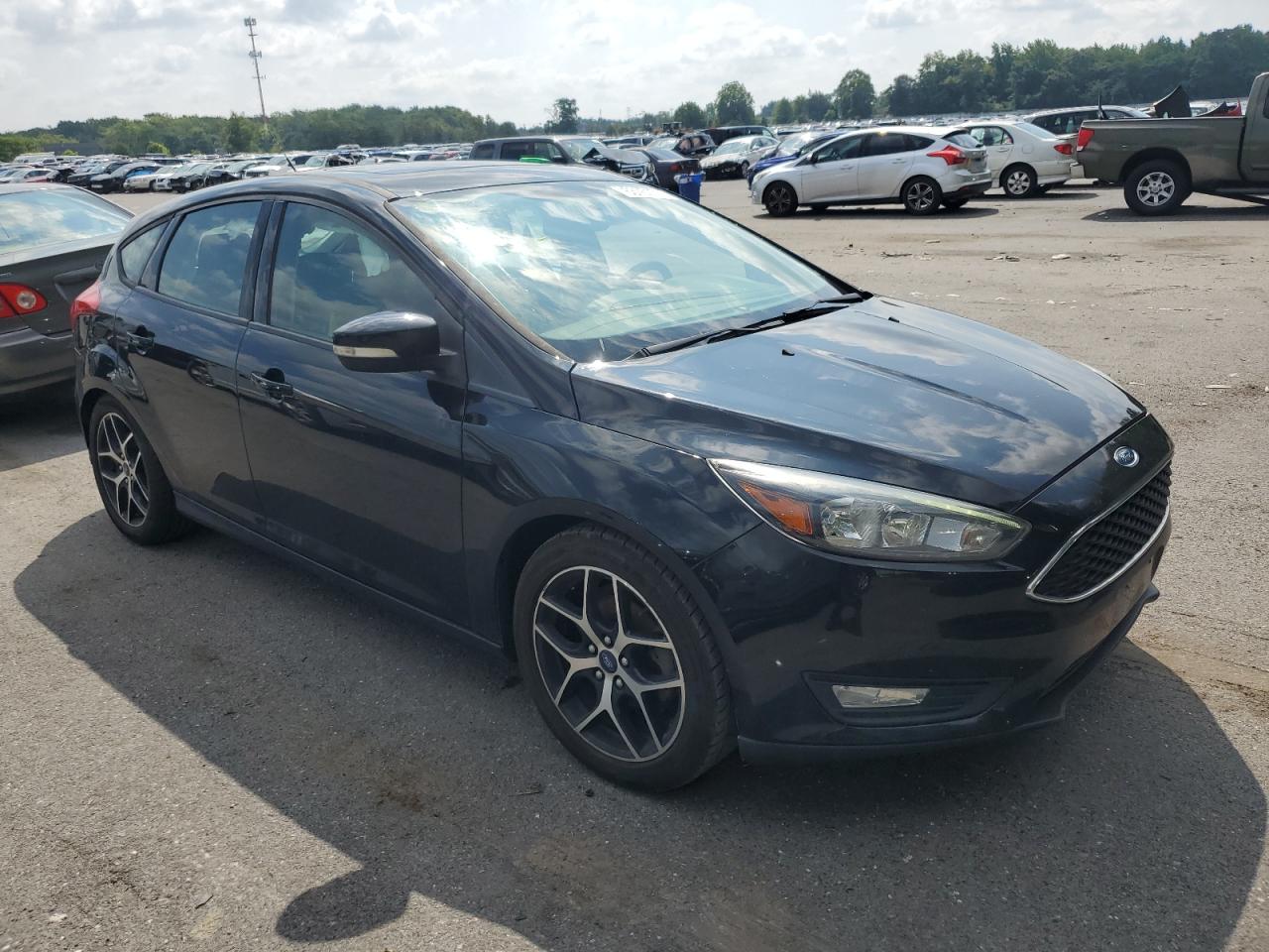 2017 Ford Focus Sel VIN: 1FADP3M22HL326733 Lot: 63751713