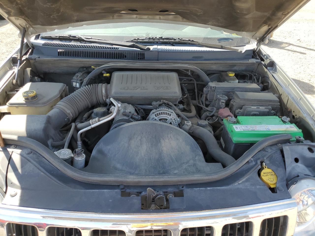 2005 Jeep Grand Cherokee - Image 12
