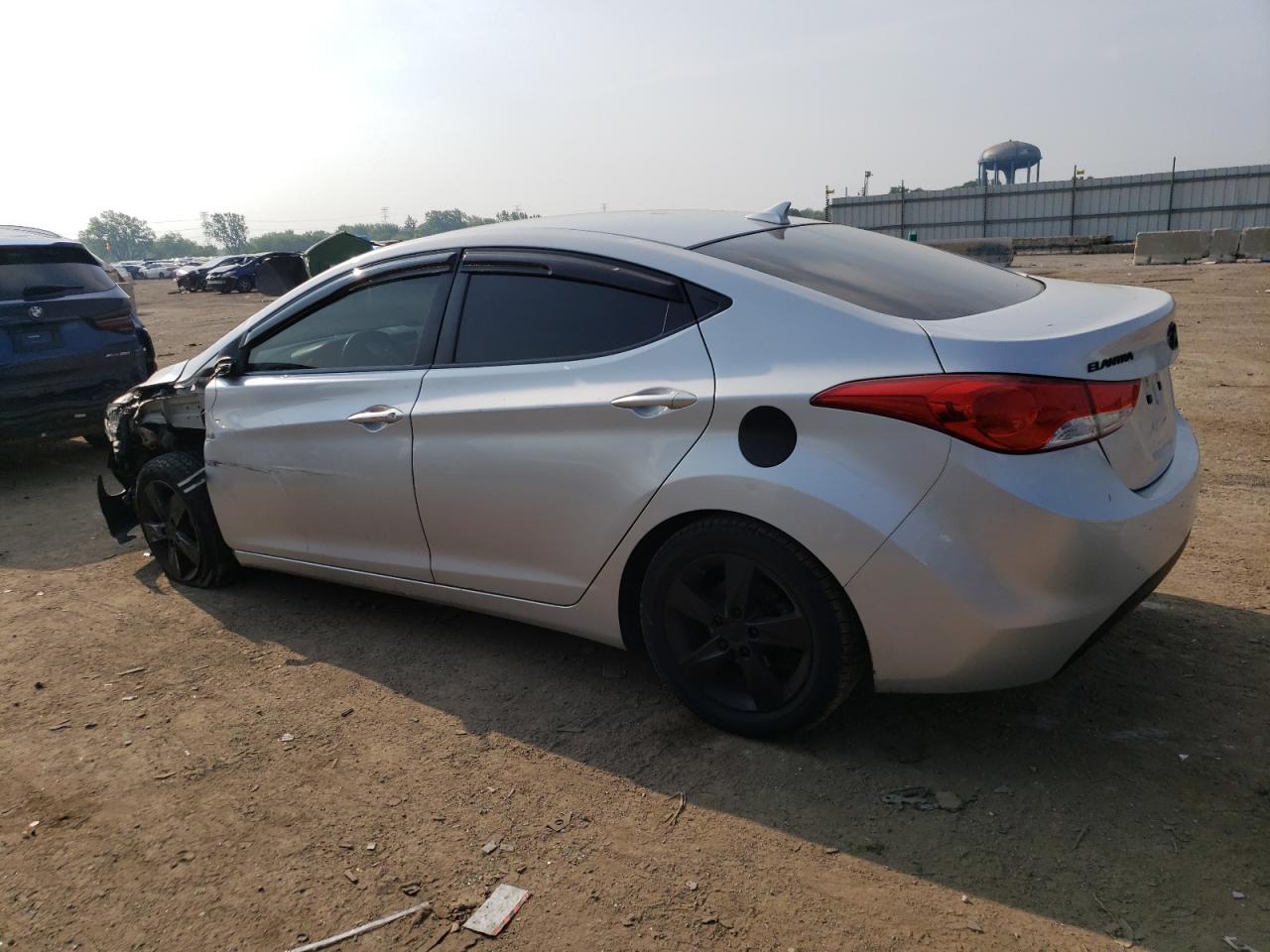 2012 Hyundai Elantra - Image 2