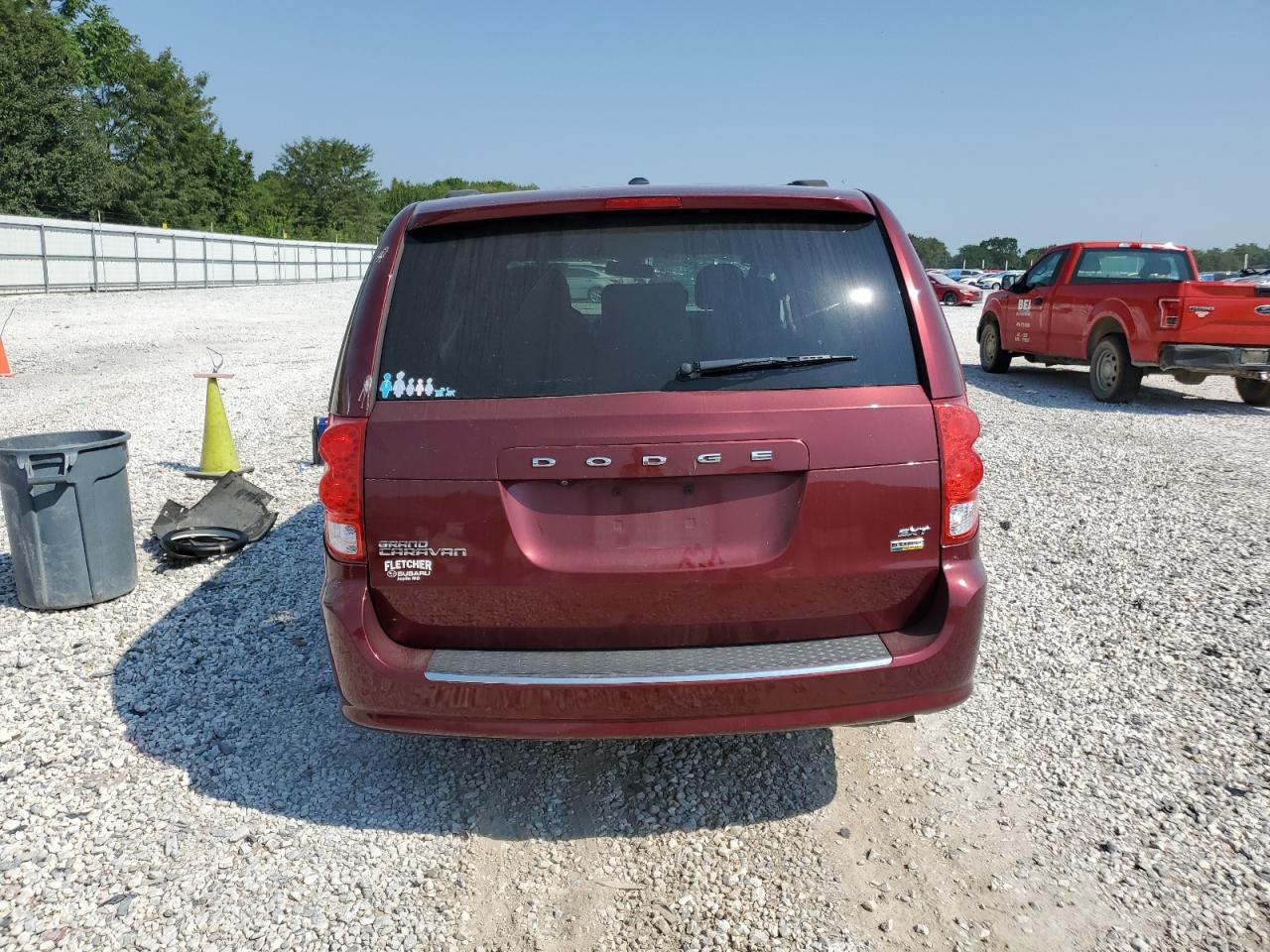 2018 Dodge Grand Caravan Sxt VIN: 2C4RDGCG5JR326672 Lot: 65089213