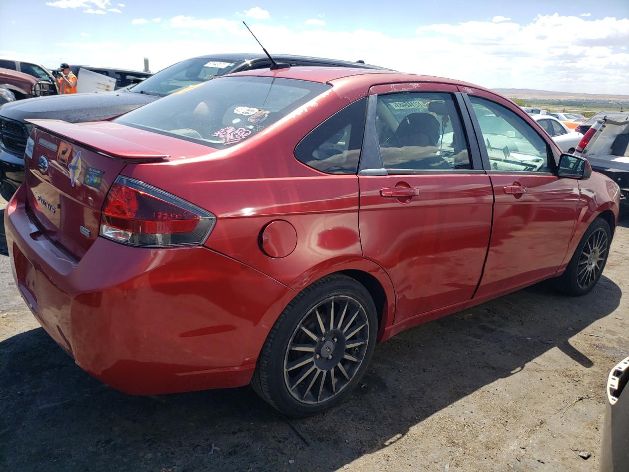 2011 Ford Focus Ses VIN: 1FAHP3GN2BW110412 Lot: 43353374